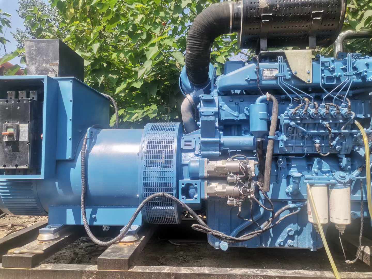 青铜峡详细说明降低 800kW 柴油发电机输出电流波动的方法