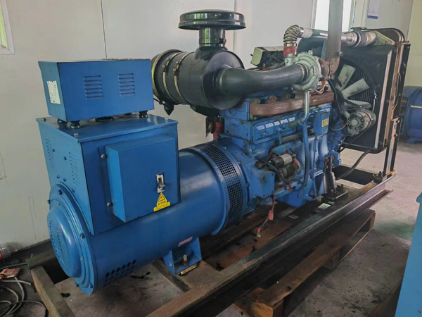 青铜峡100kW柴油发电机组使用多级机油有哪些优缺点？